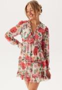 VILA Viemsa L/S SHORT DRESS  Cloud Dancer Aop:red Rose Flow 38