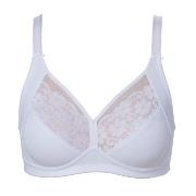 Trofe Iris Soft Bra BH Vit D 75 Dam