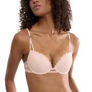 Triumph BH That Night In Vegas Wired Push-Up Bra Ljusrosa A 90 Dam