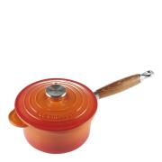 Le Creuset - Signature Kastrull Trähandtag 1,8 L Vulkan