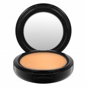 MAC Studio Fix Powder Plus Foundation (olika nyanser) - NC45