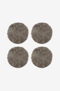 Skinnwille - Fårskinnsdyna rund Curly 4-pack - Grå - Sittkuddar & stol...