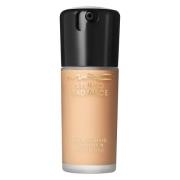 MAC Studio Radiance Serum-Powered Foundation C4.5 30 ml
