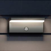 Philips LED-utomhusvägglampa Bustan Sensor 2 700 K