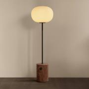 Audo Copenhagen Audo JWDA golvlampa, röd/vit, 150 cm, dimbar