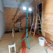 EGLO Utomhus LED-spot Avelar, svart/turkos, höjd 193 cm metall