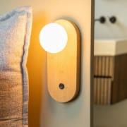 GOOD & MOJO Vägglampa Java, natur, glas/bambu, stickkontakt