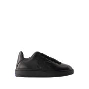 Burberry Svarta Läder Box Sneakers - Hög Stil Black, Dam