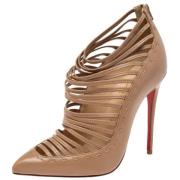 Christian Louboutin Pre-owned Pre-owned Laeder stvlar Beige, Dam