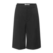Gestuz Svarta långa shorts med vida ben och sidofickor Black, Dam
