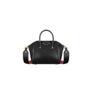 Givenchy Svarta Väskor - Stilfull Kollektion Black, Dam
