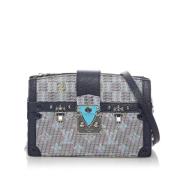 Louis Vuitton Vintage Pre-owned Canvas axelremsvskor Gray, Dam