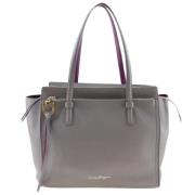 Salvatore Ferragamo Pre-owned Pre-owned Laeder totevskor Gray, Dam