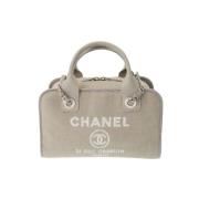 Chanel Vintage Pre-owned Canvas chanel-vskor Gray, Dam