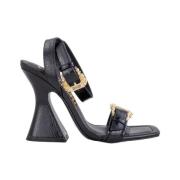 Versace Jeans Couture Svarta sandaler med fyrkantig tå och gyllene spä...