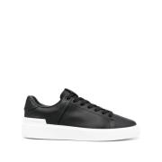 Balmain Låga Court Sneakers med Logo Patch Black, Herr