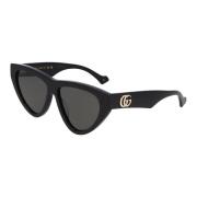 Gucci Oregelbunden Metallram Solglasögon Black, Dam