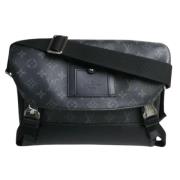 Louis Vuitton Vintage Pre-owned Canvas axelremsvskor Black, Herr