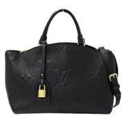 Louis Vuitton Vintage Pre-owned Tyg louis-vuitton-vskor Black, Dam