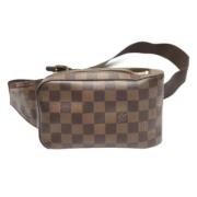 Louis Vuitton Vintage Pre-owned Tyg axelremsvskor Brown, Dam