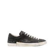 Philippe Model Svarta Sneakers Distressed Finish Perforerad Detalj Bla...