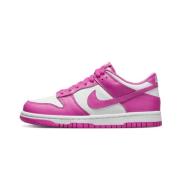 Nike Aktiv Fuchsia Dunk Low Sneakers Pink, Dam
