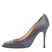 Manolo Blahnik Pre-owned Pre-owned Satin klackskor Gray, Dam