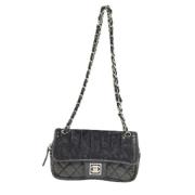 Chanel Vintage Pre-owned Nylon chanel-vskor Black, Dam