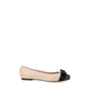 Salvatore Ferragamo Sofistikerade Beige Patent Ballerinaskor Beige, Da...