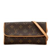 Louis Vuitton Vintage Pre-owned Canvas crossbodyvskor Brown, Dam