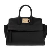 Salvatore Ferragamo ‘The Studio Small’ axelväska Black, Dam