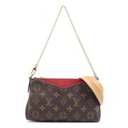 Louis Vuitton Vintage Pre-owned Tyg louis-vuitton-vskor Brown, Dam