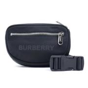 Burberry Vintage Pre-owned Nylon burberry-vskor Black, Dam