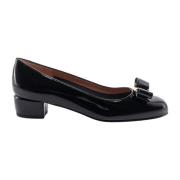 Salvatore Ferragamo Svarta Pumps med ikonisk Vara-båge Black, Dam