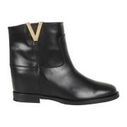 Via Roma 15 Svarta ankelboots med guldplatta Black, Dam