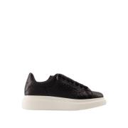 Alexander McQueen Svart Läder Oversized Sneakers Black, Dam