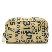 Chanel Vintage Pre-owned Canvas handvskor Beige, Dam