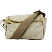 Chanel Vintage Pre-owned Nylon chanel-vskor Beige, Dam