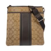 Coach Pre-owned Pre-owned Canvas axelremsvskor Beige, Dam