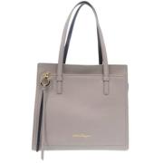 Salvatore Ferragamo Pre-owned Pre-owned Laeder axelremsvskor Beige, Da...