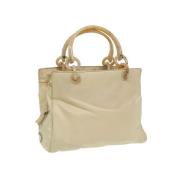 Prada Vintage Pre-owned Nylon handvskor Beige, Dam