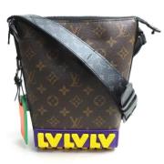 Louis Vuitton Vintage Pre-owned Canvas crossbodyvskor Brown, Dam