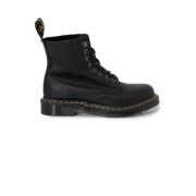 Dr. Martens Svart läderstövel med 3 cm klack Black, Dam