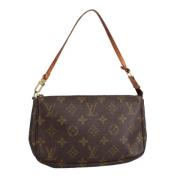 Louis Vuitton Vintage Pre-owned Canvas kuvertvskor Brown, Dam