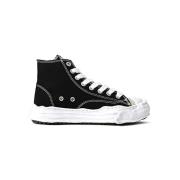 Mihara Yasuhiro Svart Canvas Low-Top Sneaker med Original Sole Black, ...