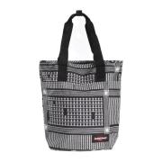 Eastpak Svart Shopper Toteväska med Patchat Logotyp Black, Dam