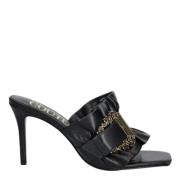 Versace Svarta platta skor med volanger Black, Dam