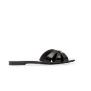 3JUIN Låga svarta lackloafers Black, Dam