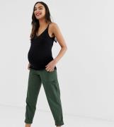 ASOS DESIGN Maternity – Khakifärgade militärbyxor med smala ben och li...