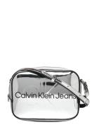 Sculpted Camera Bag18 Mono S Silver Calvin Klein